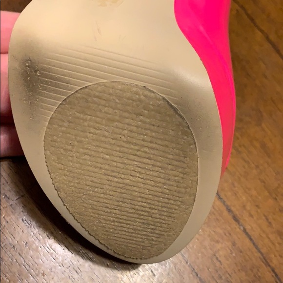 Aldo Bismarcka Hot Pink Pumps - Picture 5 of 5